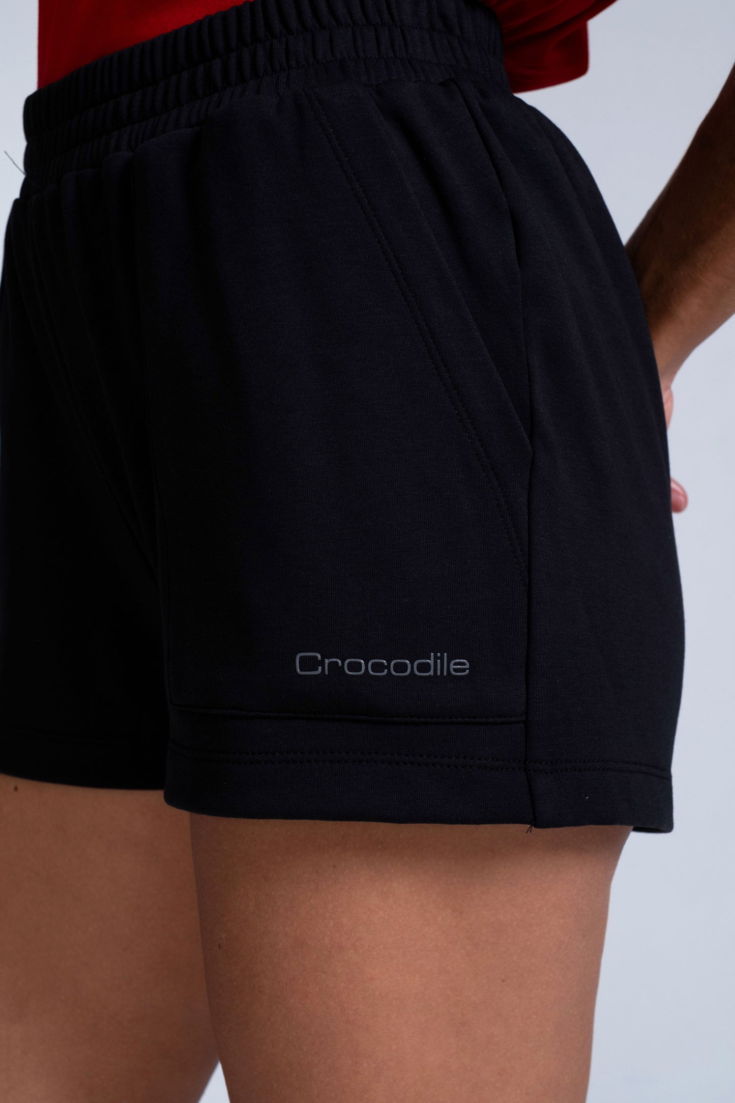 Crocodile Ladies Casual Short Black Inck